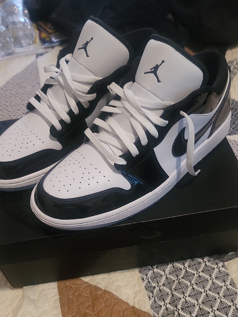 Jordan Low-Top Sneakers - White & Black Patent